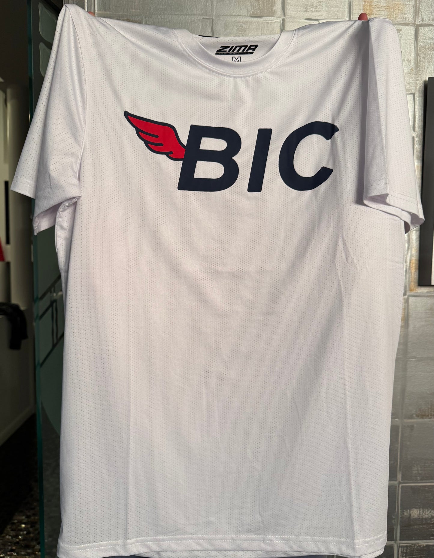 BIC Zima Wing Shooter Shirt